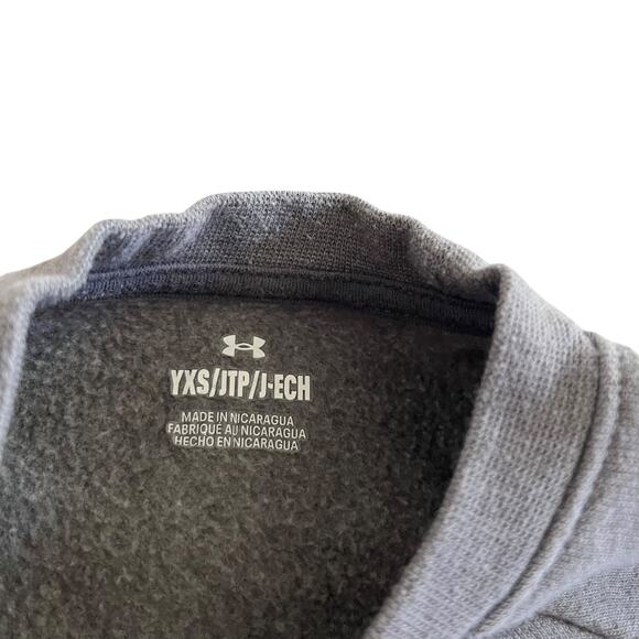 Under Armour Boys Gray Crewneck Sweatshirt size YXS - Picture 3 of 6